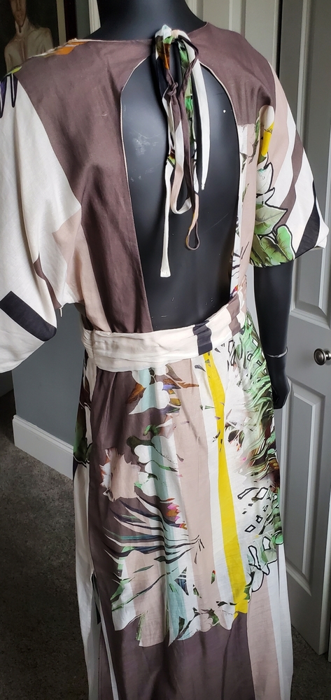 Dress - Picture 3 of 4